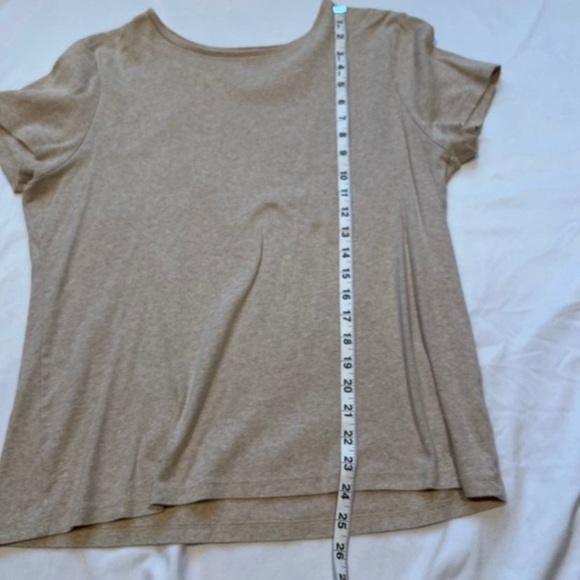 Tan short sleeve t-shirt - Picture 3 of 3